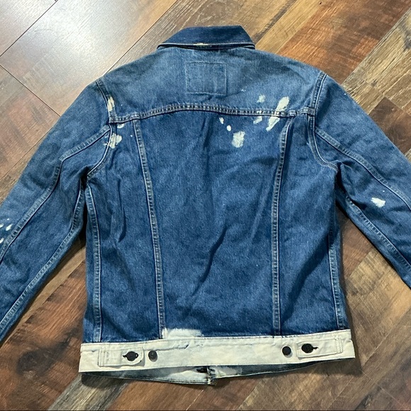 Levi’s Men’s Trucker Jacket - Baez Distressed Bleach Wash - Size M - Picture 8 of 9